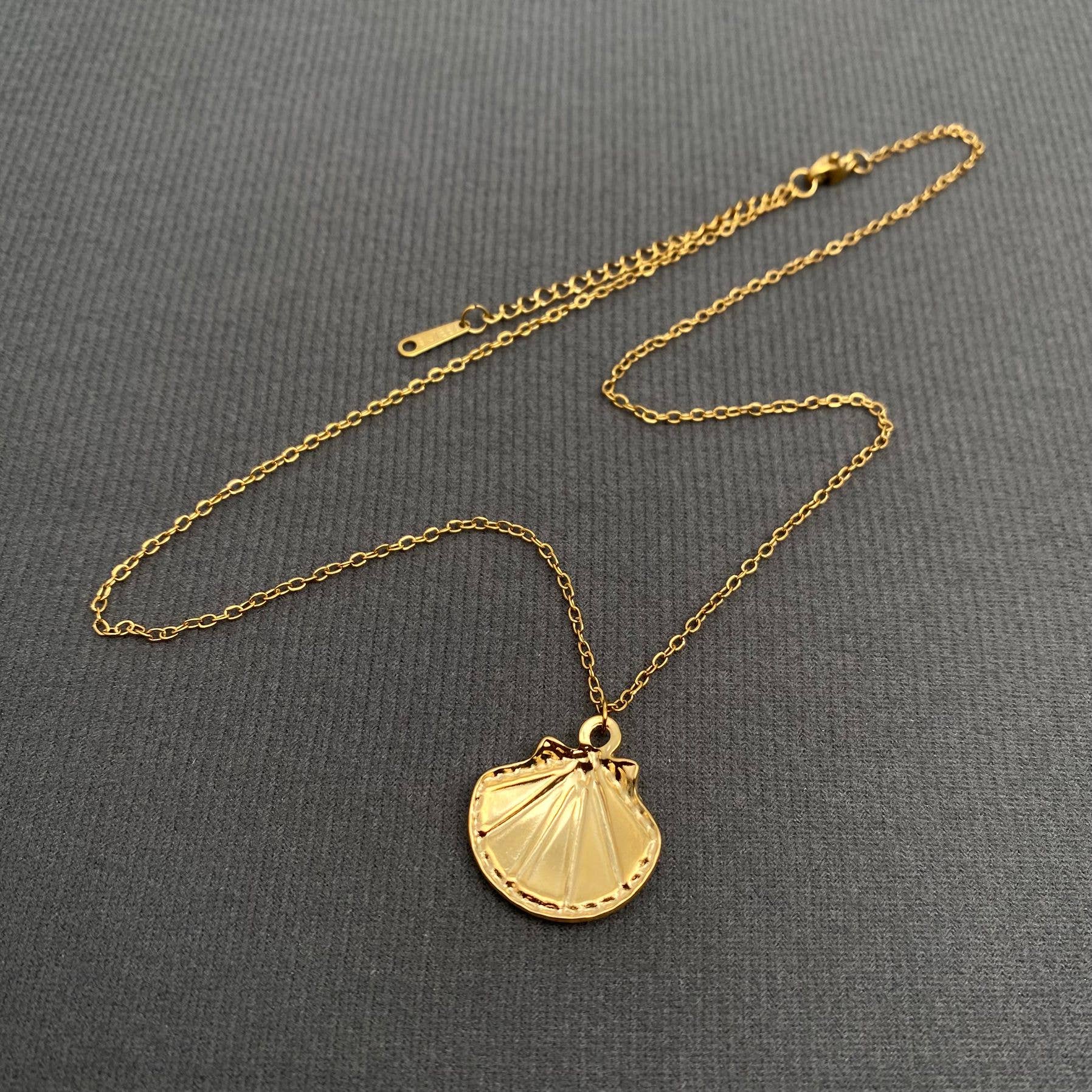 Scallop Charm Necklace