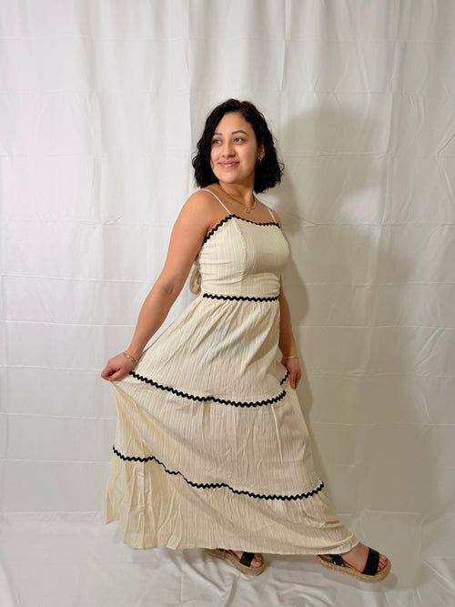 Contrast Trim Maxi Dress