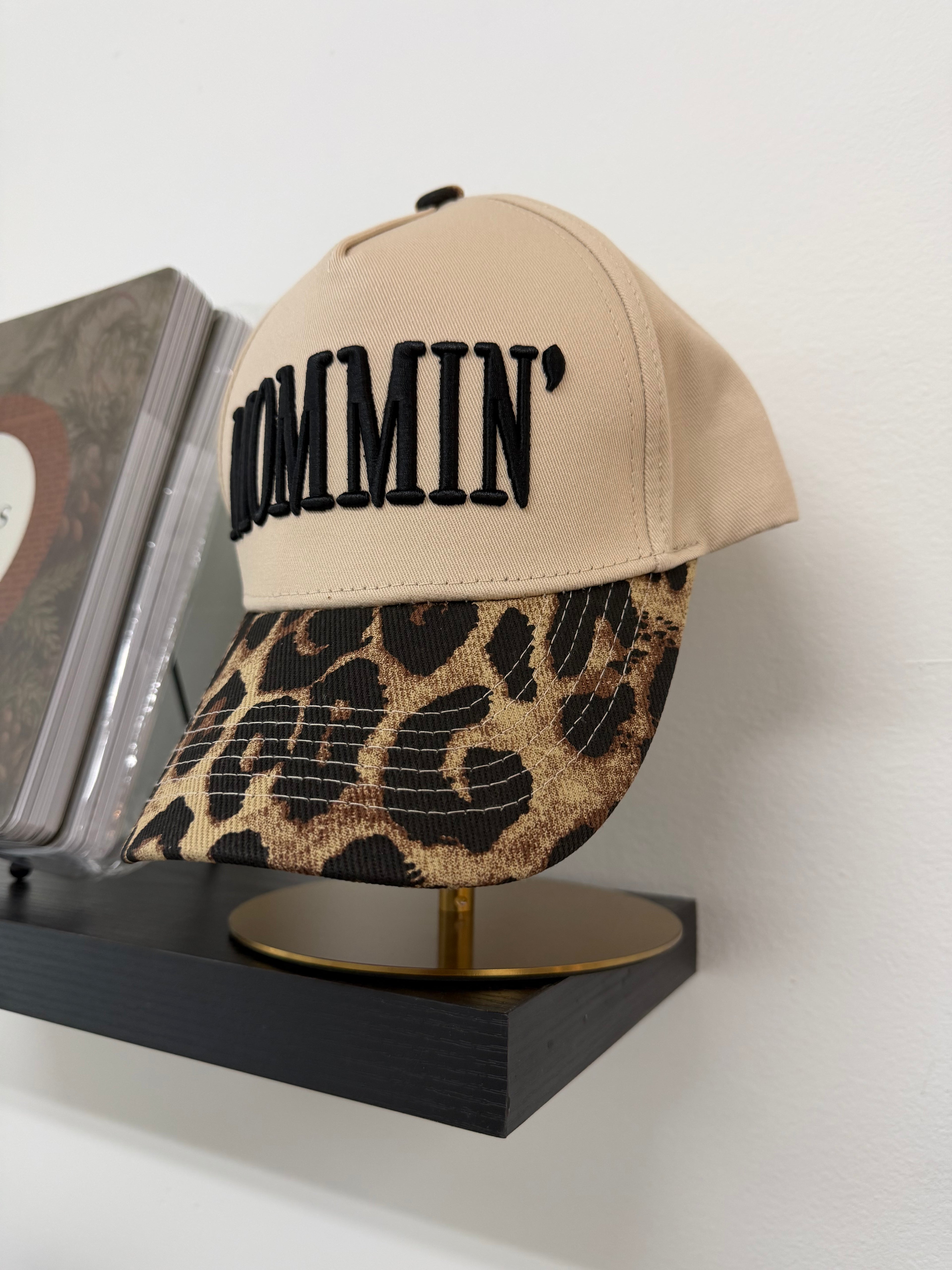 MOMMIN Cheetah Print Snapback Hat