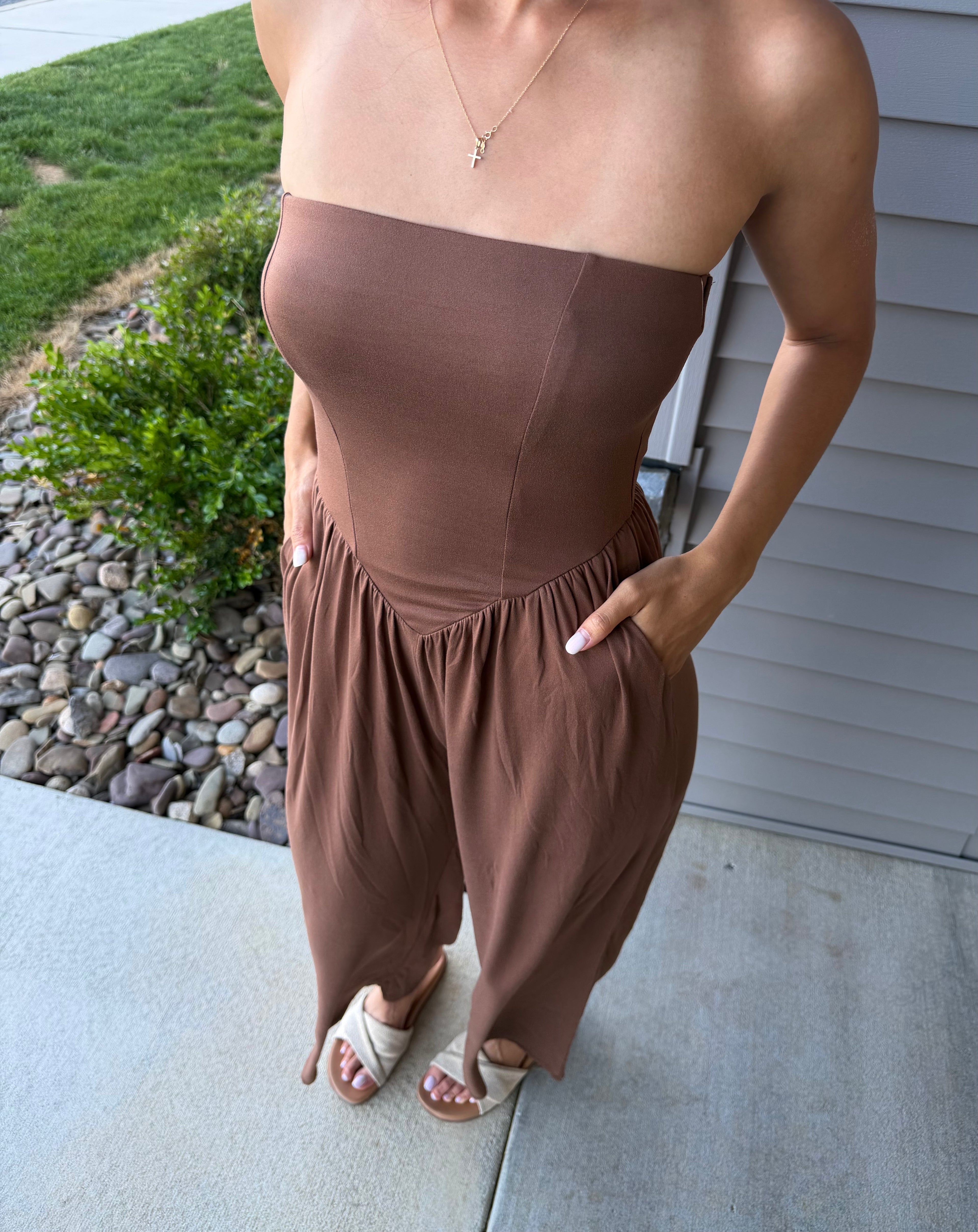 V SHAPE DROP WAIST TUBE JUMPSUIT