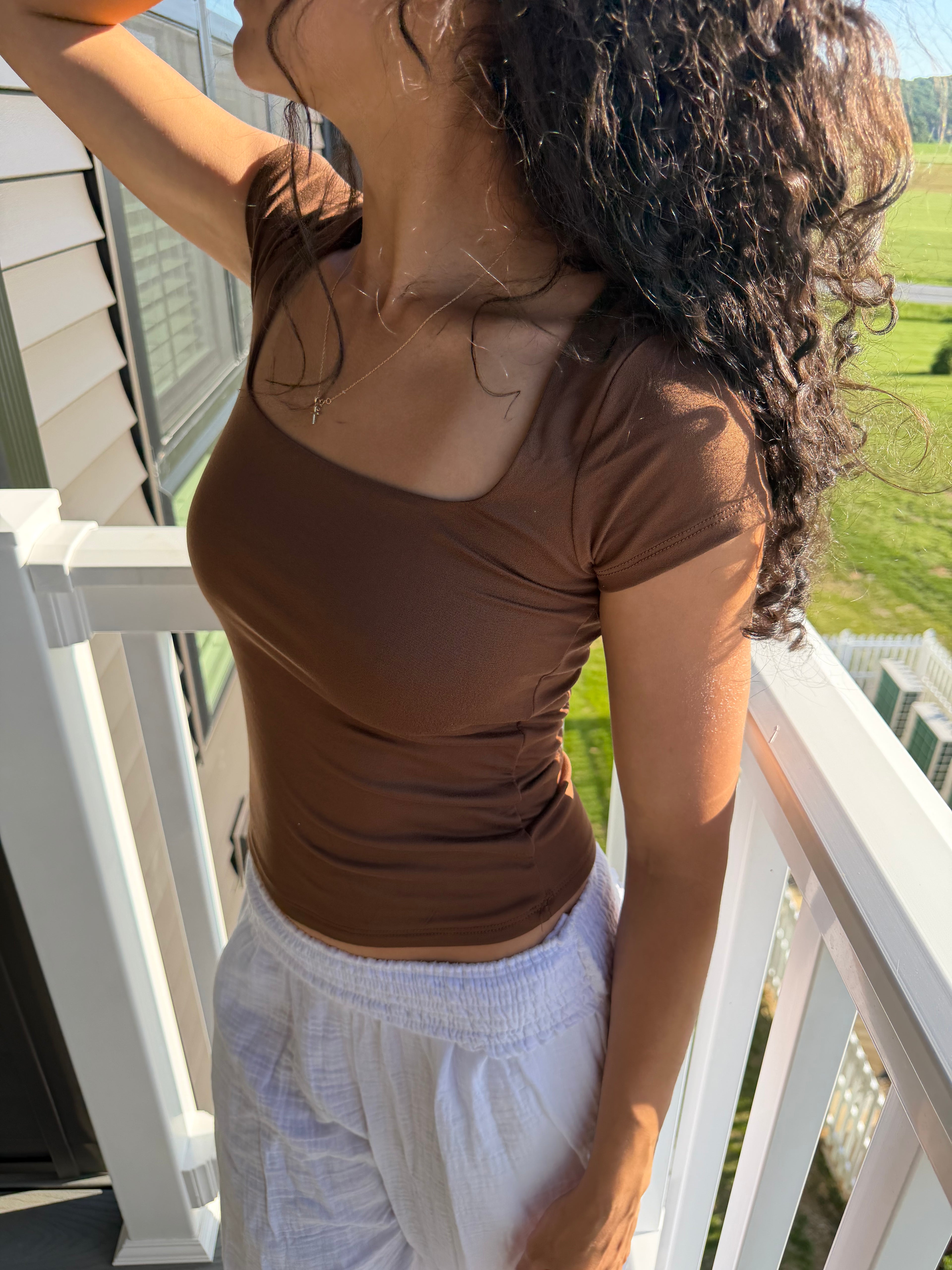 DOUBLE LAYER SQUARE NECK SHORT SLEEVE