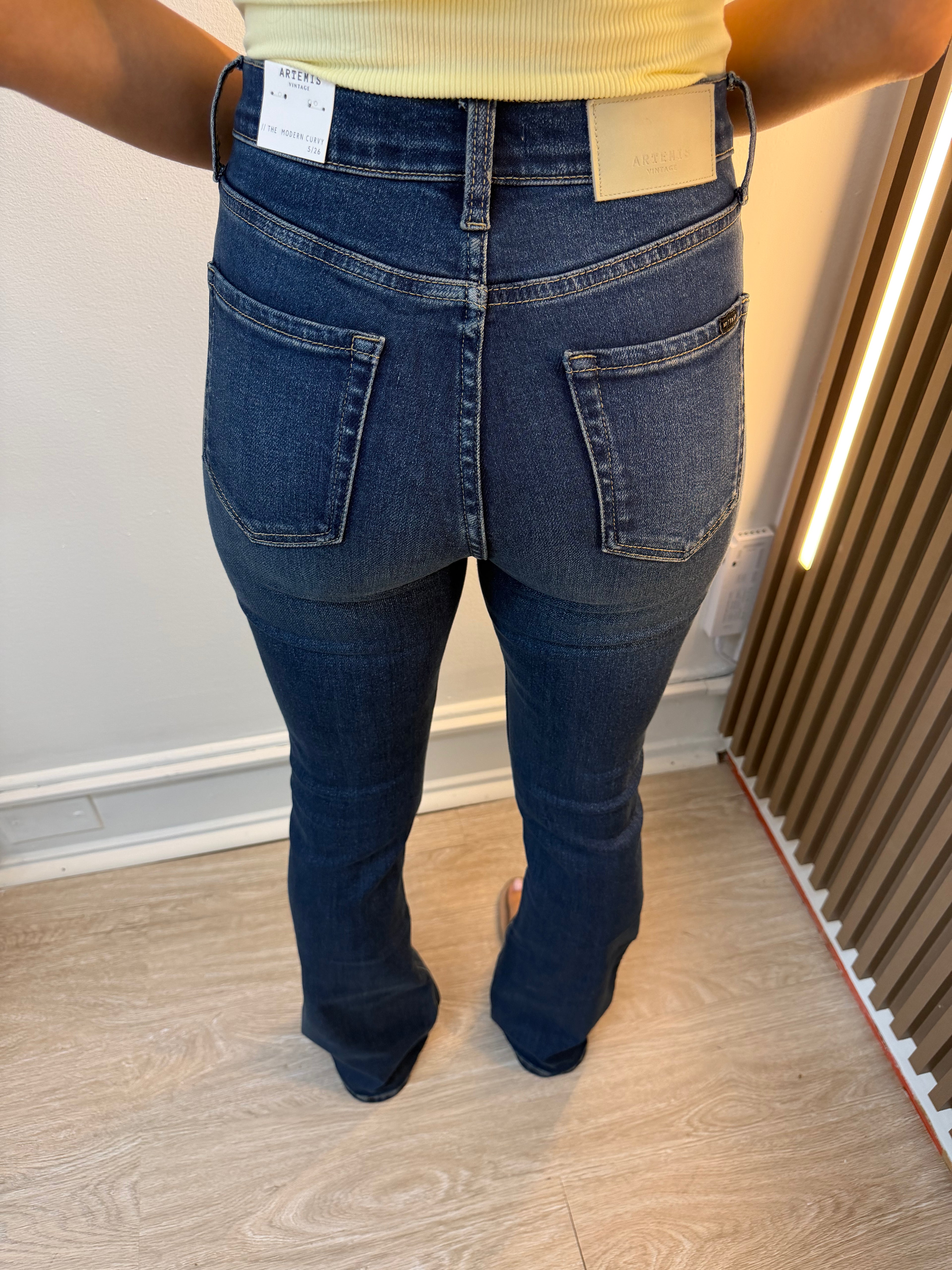 TUMMY CONTROL HIGH RISE BOOTCUT JEANS