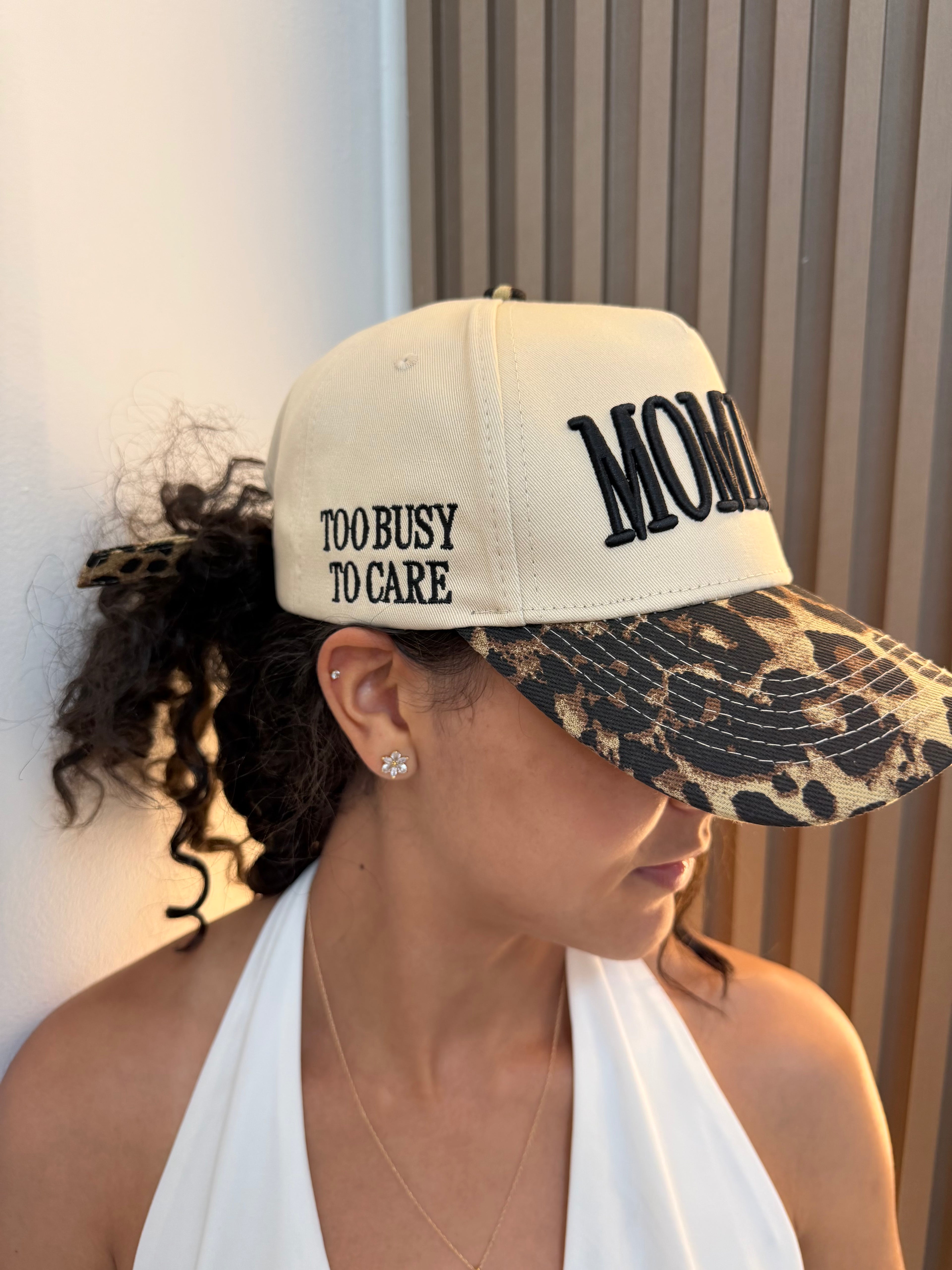 MOMMIN Cheetah Print Snapback Hat