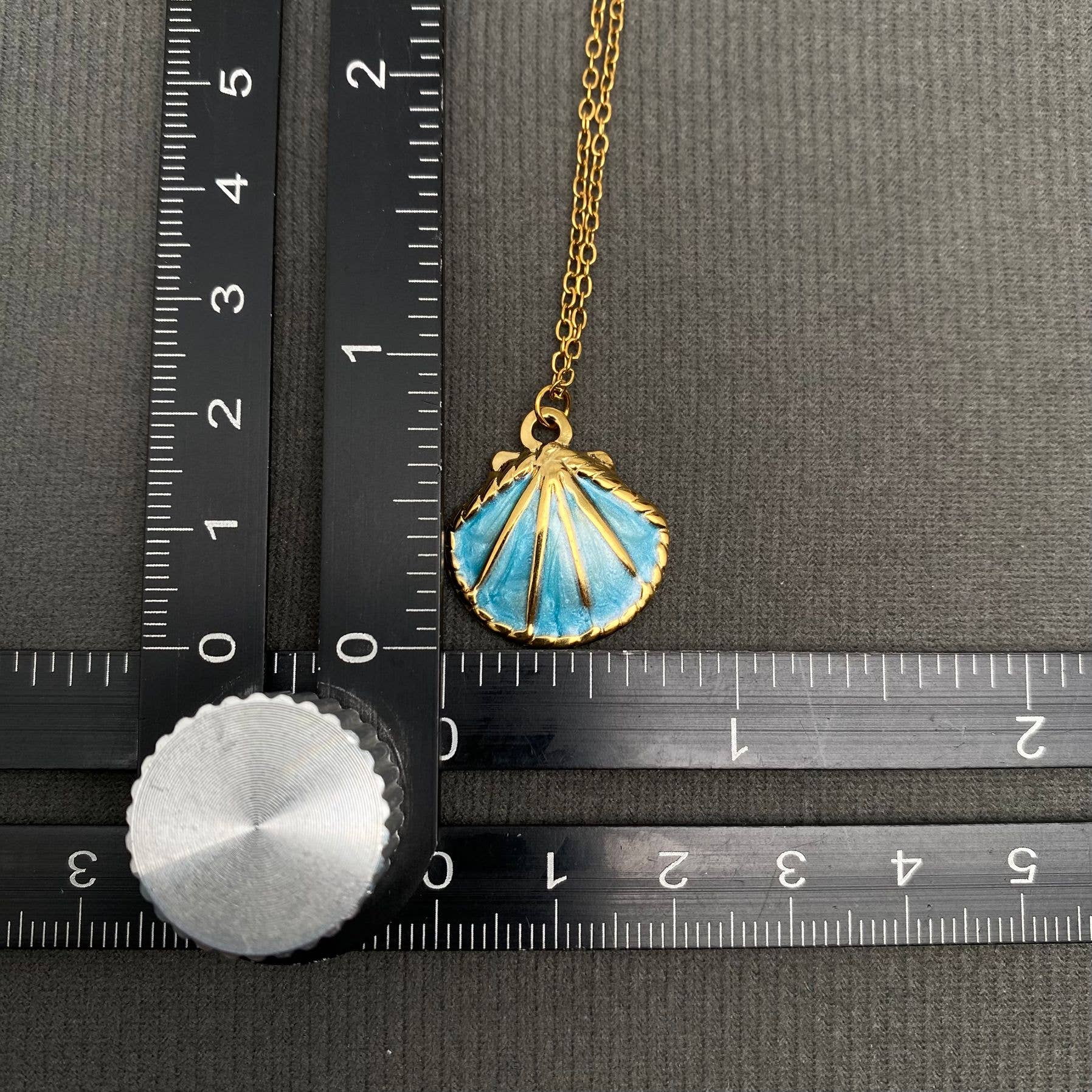 Scallop Charm Necklace